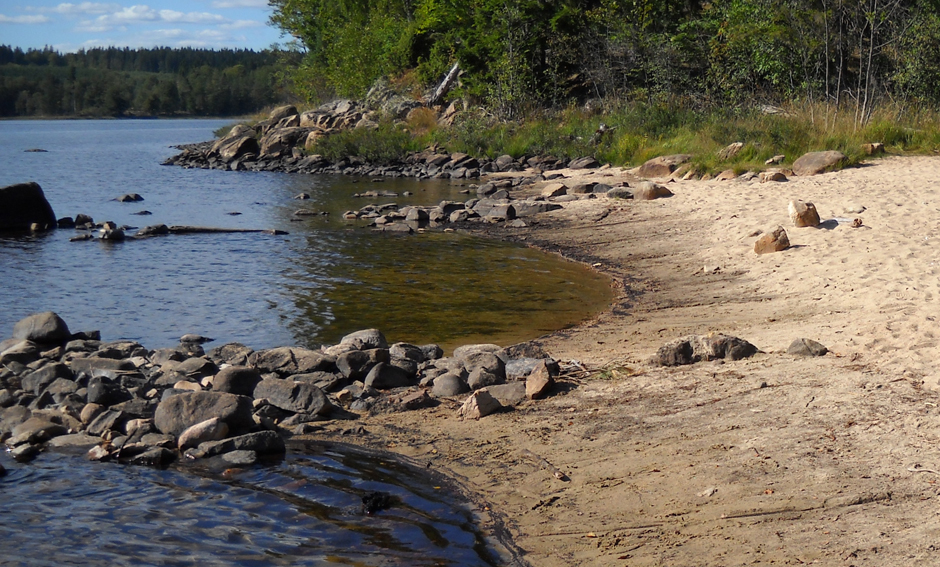 Sandstrand på Lommaholmens lägerplats